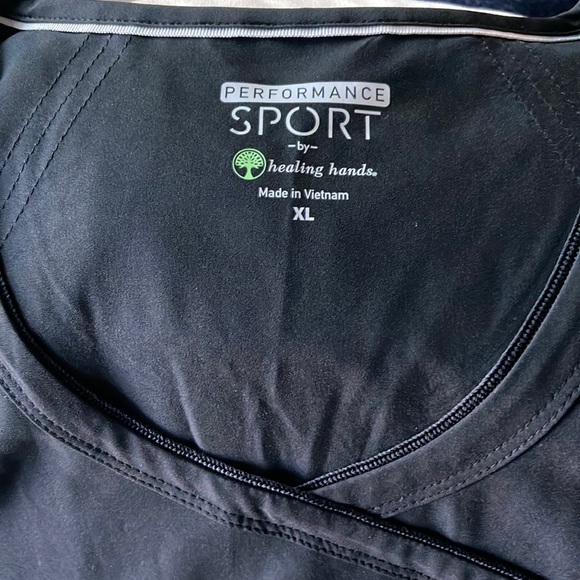 Performance Sport scrubs by HH360 XL top, L bottom - Picture 2 of 16